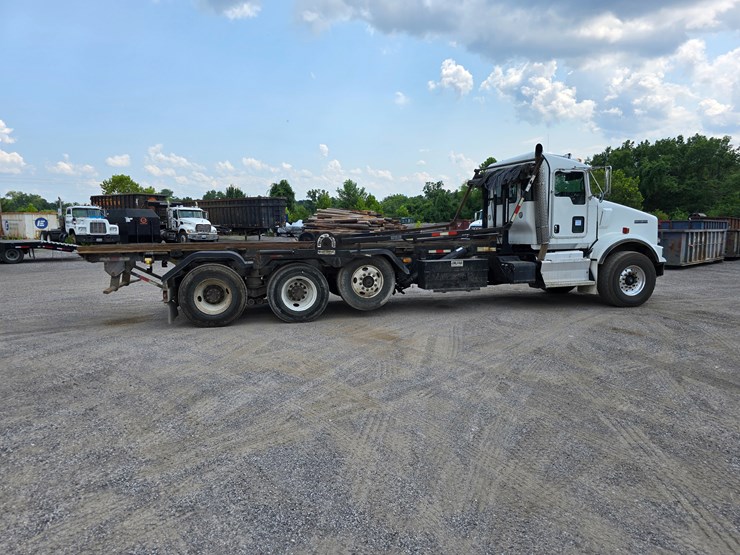 2012-kenworth-t800-image-46