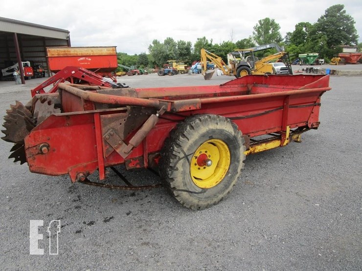 new-holland-519-image-6