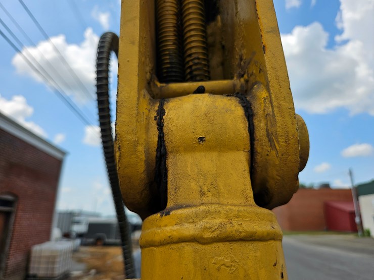 2018-komatsu-pc55mr-image-89