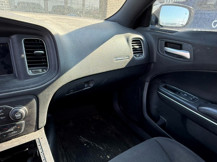 #26458-•-2018-dodge-charger-sedan-2c3cdxat6jh212440-image-27