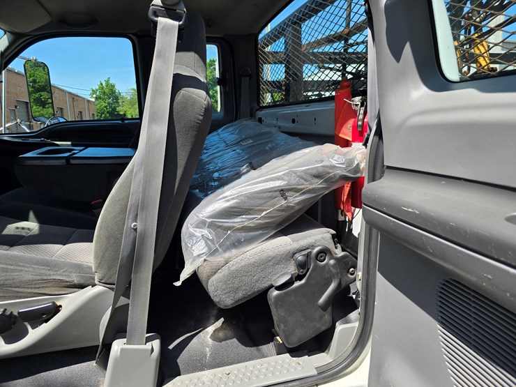 2004-ford-f650-image-147
