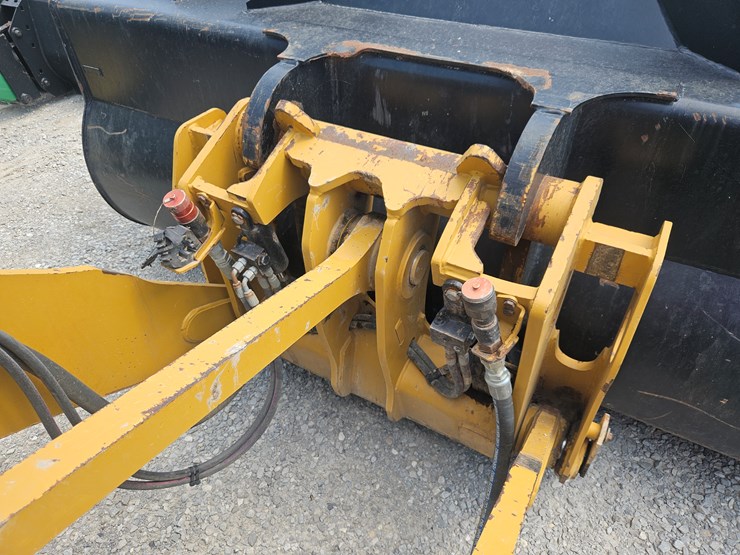 2015-caterpillar-930k-image-6