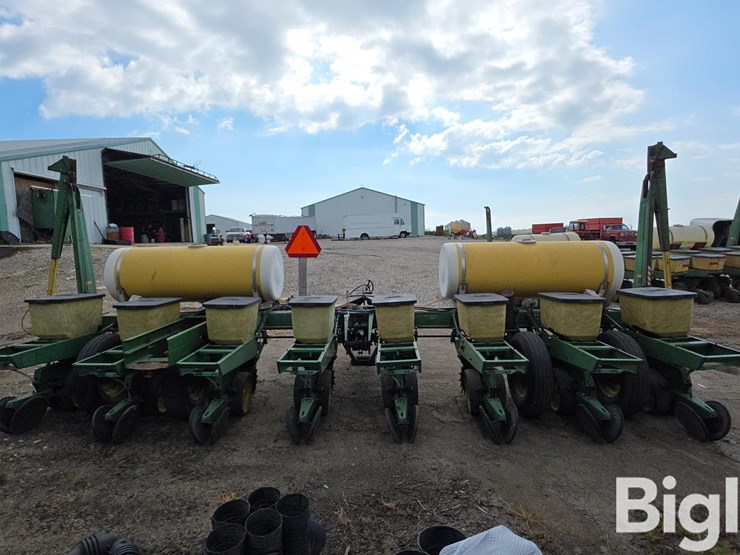 john-deere-7000-image-5