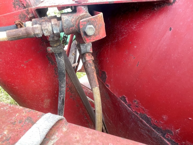 #1078-•-brady-650-feed-grinder-mixer-image-21