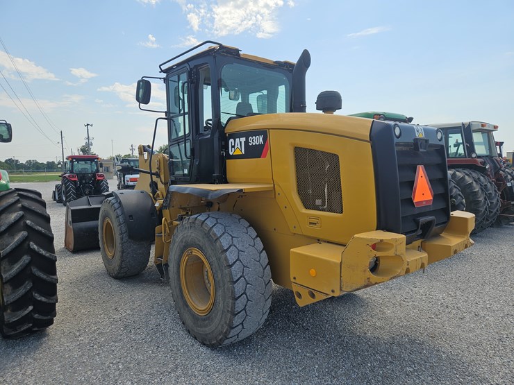 2015-caterpillar-930k-image-12