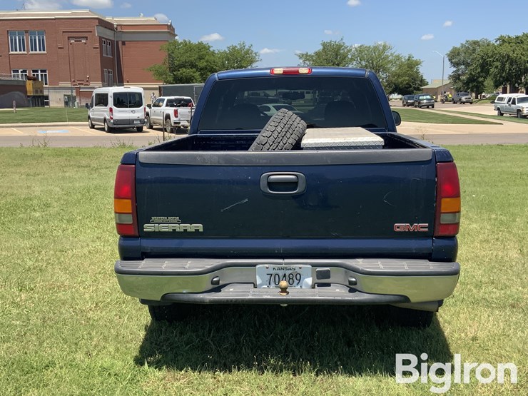 2002-gmc-sierra-1500-image-6