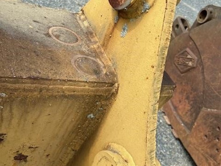 yellow-pipe-layer-image-4