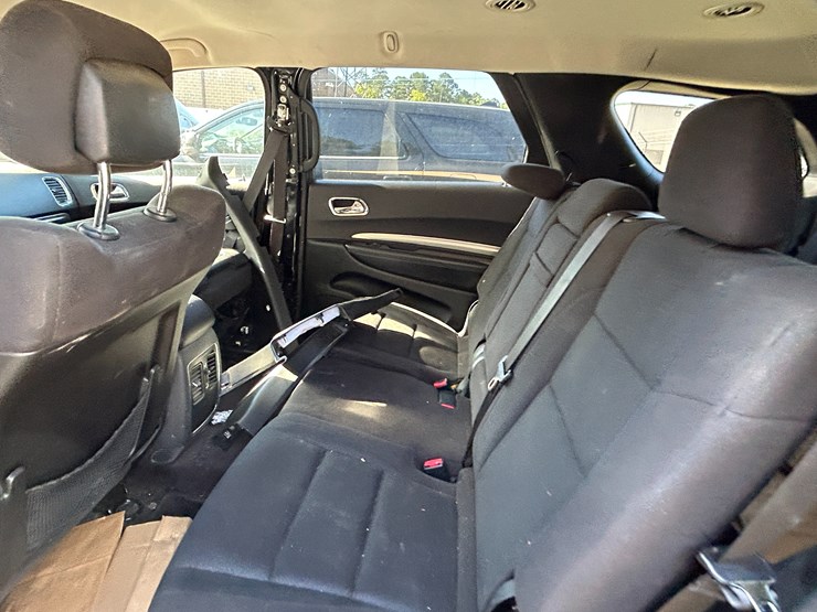 2016-dodge-durango-image-16