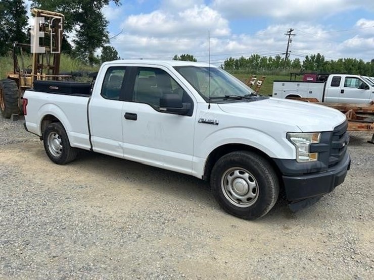 2016-ford-f150-image-3