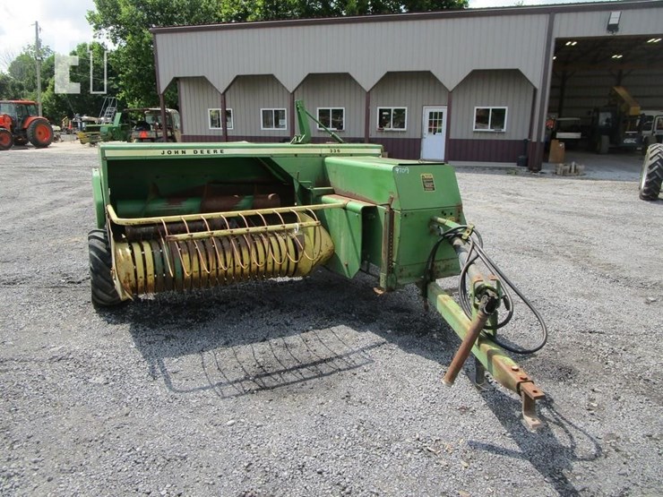 john-deere-336-image-1
