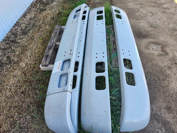 4-ih-front-truck-bumpers-image-2
