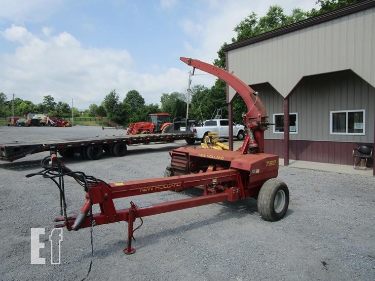 new-holland-790-image-2