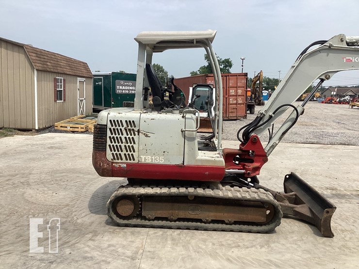 2006-takeuchi-tb135-image-5