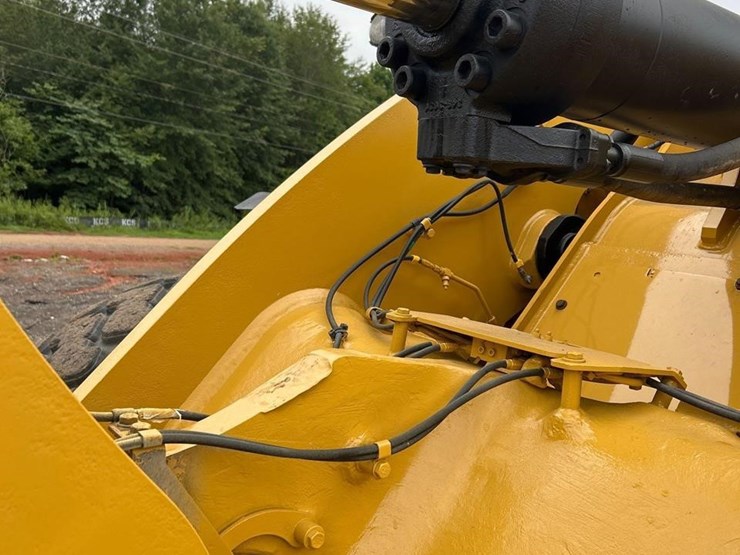 2020-caterpillar-962m-image-27