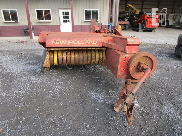 new-holland-273-image-4