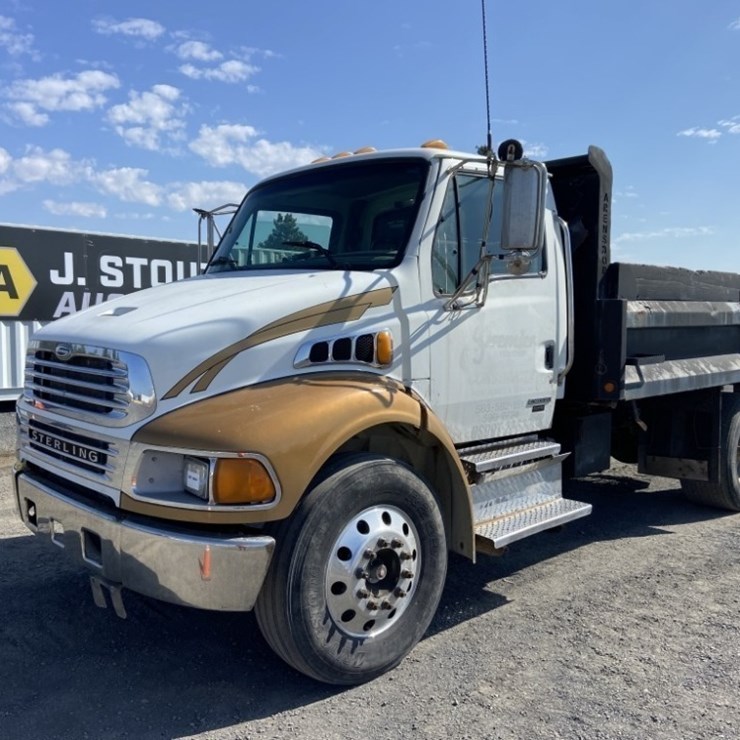 2004 STERLING ACTERRA