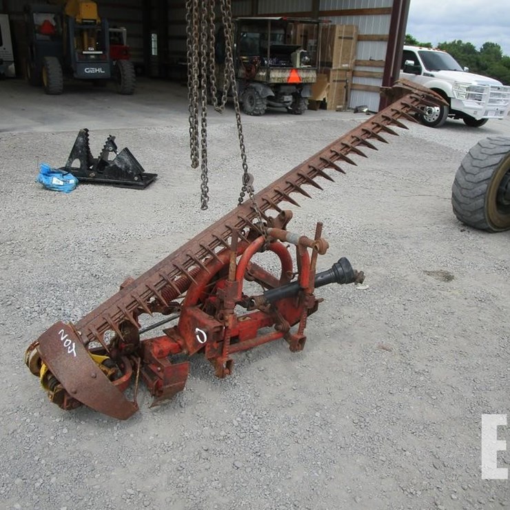 NEW HOLLAND 451