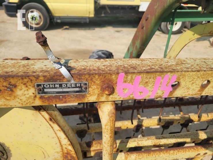 john-deere-660-image-3