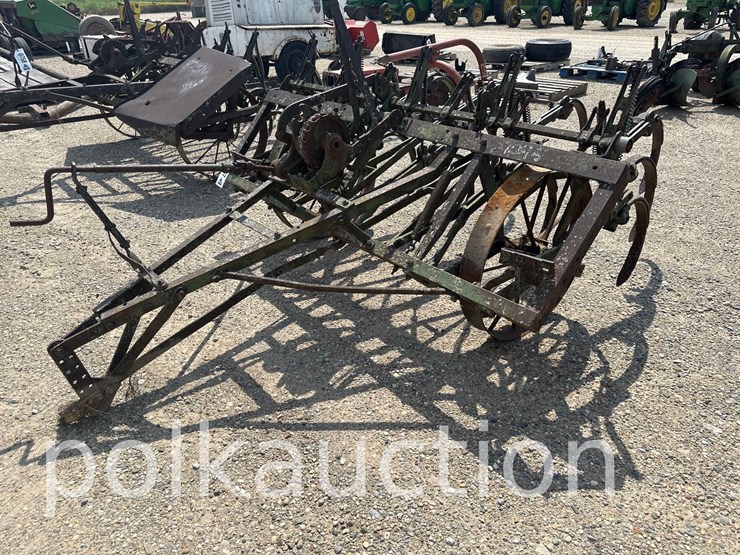 john-deere-6-image-1