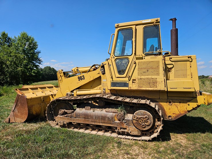 caterpillar-963-image-11
