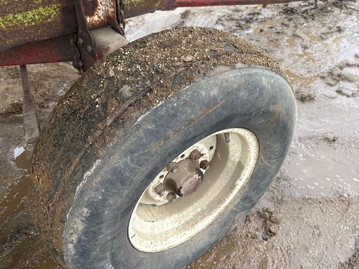 parker-200bu-seed-tender-wagon-image-8