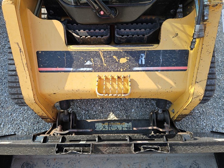 2004-caterpillar-277-image-5