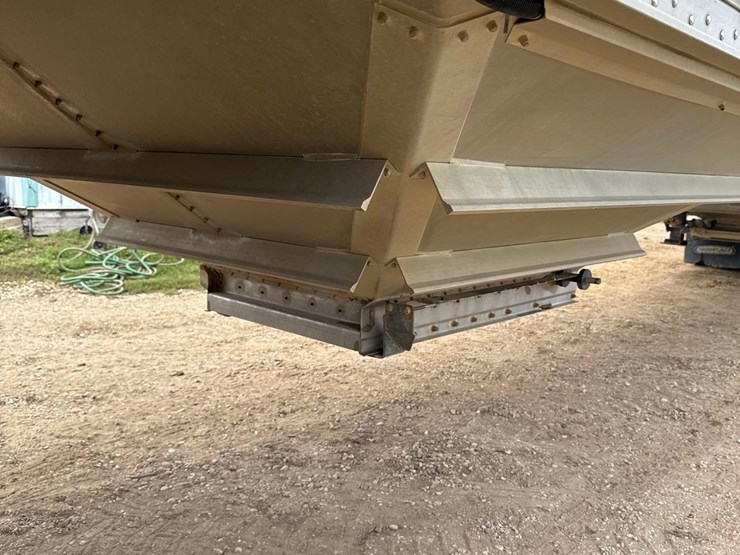 2011-wilson-grain-trailer-image-33