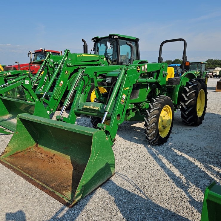 2015 JOHN DEERE 5055E