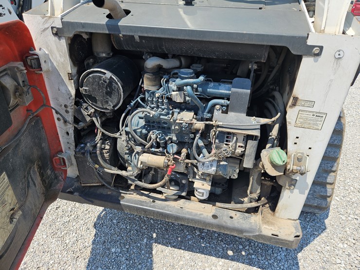 2013-bobcat-t650-image-19