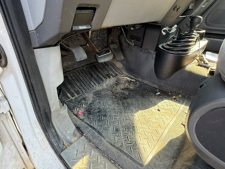 2004-ford-f150-image-29