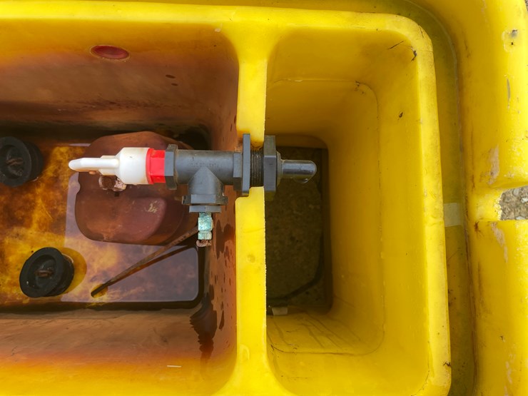 #1832-•-ritchie-watermaster-heated-waterer-image-18