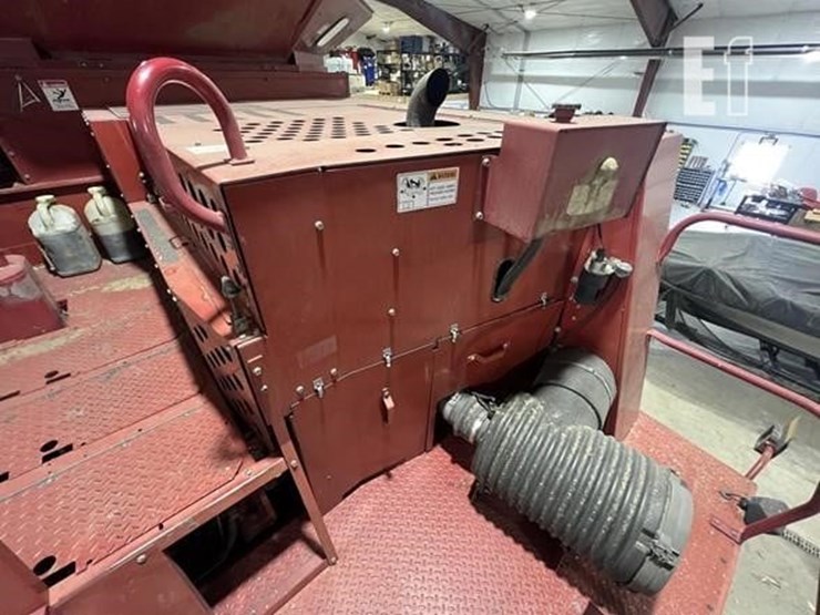 2005-case-ih-2388-image-25