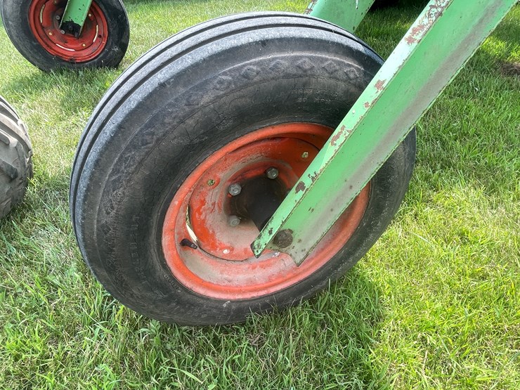 #1061-•-owatonna-260-swather-with-conditioner-image-53