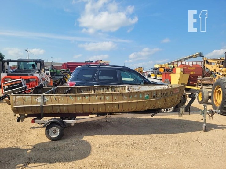 camo-v-hull-aluminum-boat-image-3