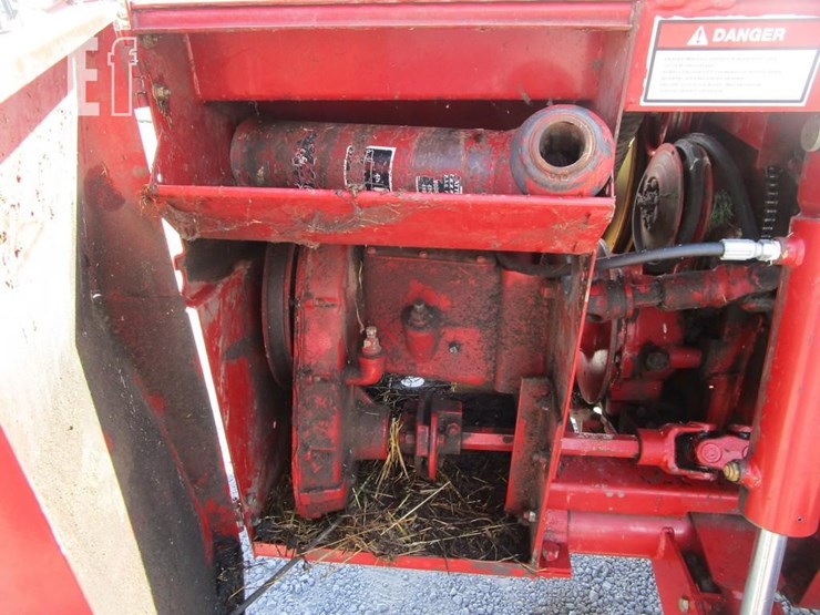 new-holland-492-image-12