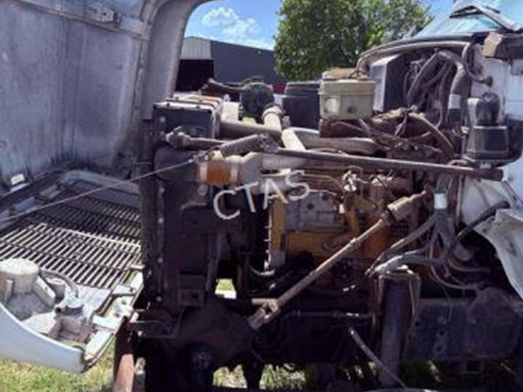 #202-•-1996-gmc-flatbed-dump--6--speed-manual-image-25