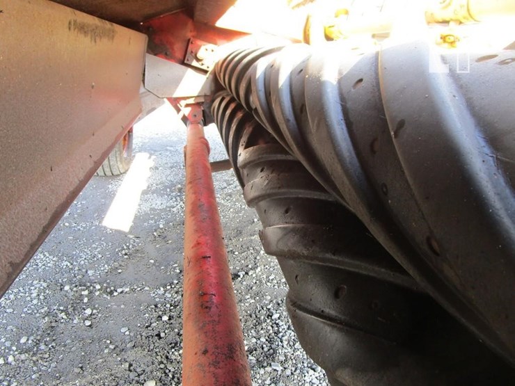 new-holland-495-image-11