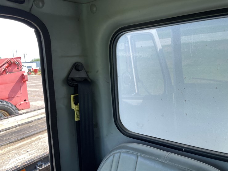 #1013-•-1992-freightliner-cummins-(has-mn-title)-image-66