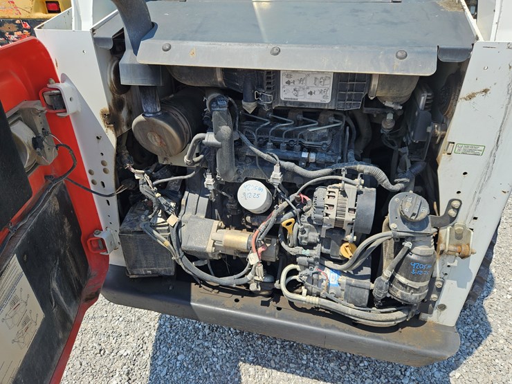 2017-bobcat-t650-image-18