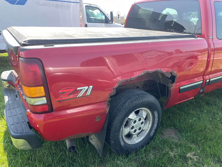 #1040-•-2000-chevy-1500-truck-(has-wi-title)-image-12