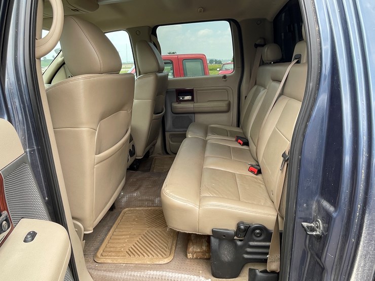 #1037-•-2005-ford-lariat-crew-cab-4x4-(has-wi-title)-image-79