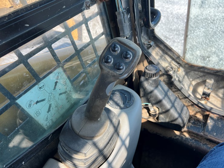 2007-caterpillar-267b-image-9