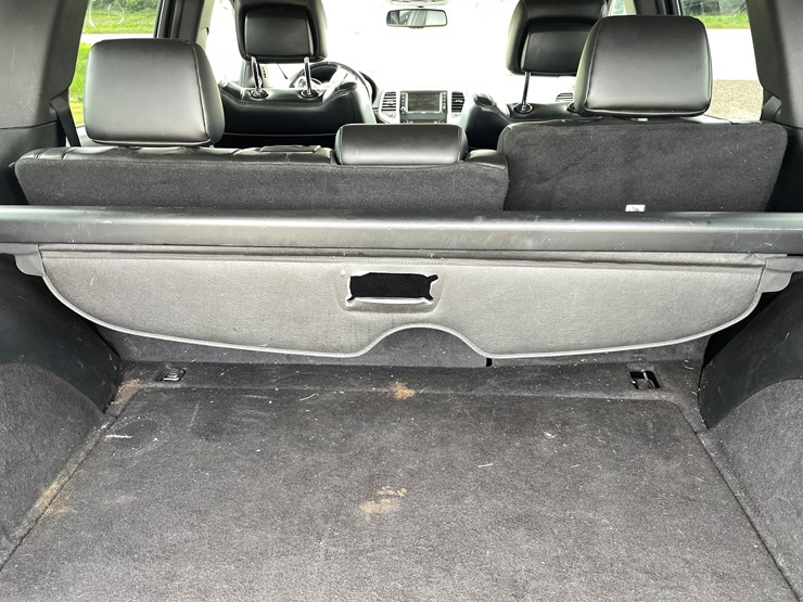 2011-jeep-grand-cherokee-laredo-image-31