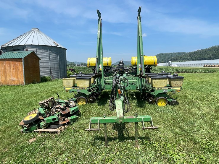 john-deere-7200-image-10