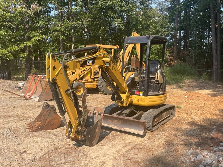 caterpillar-303cr-image-1