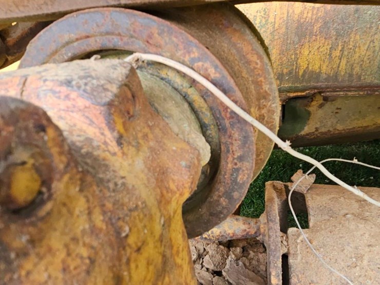 caterpillar-d7-image-15