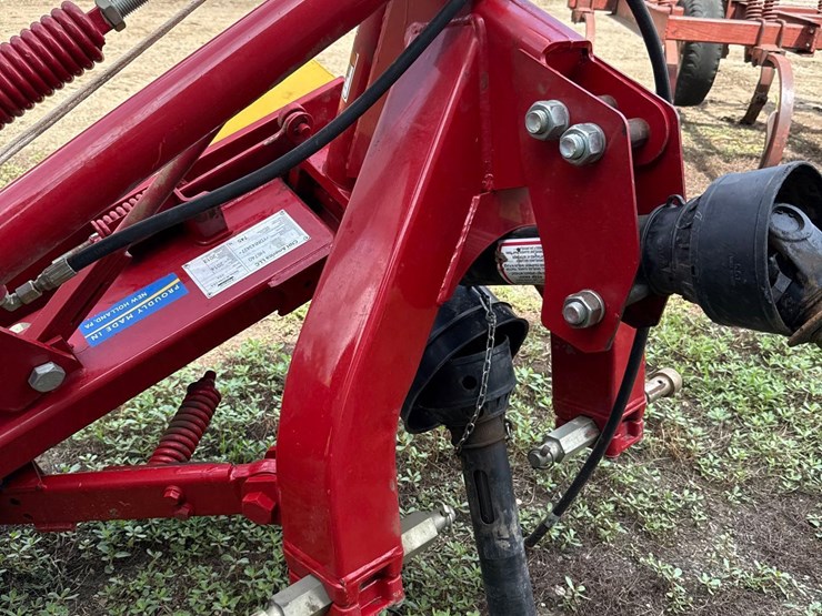 2014-new-holland-h6740-image-7