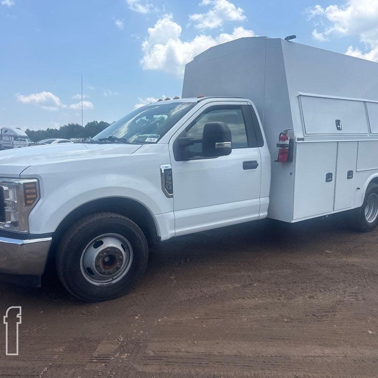 2018 FORD F350 XL