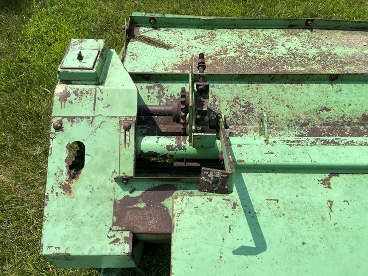 #1061-•-owatonna-260-swather-with-conditioner-image-18