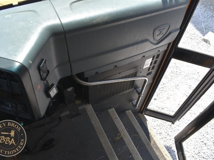 2012-ic-bus-ce-image-43